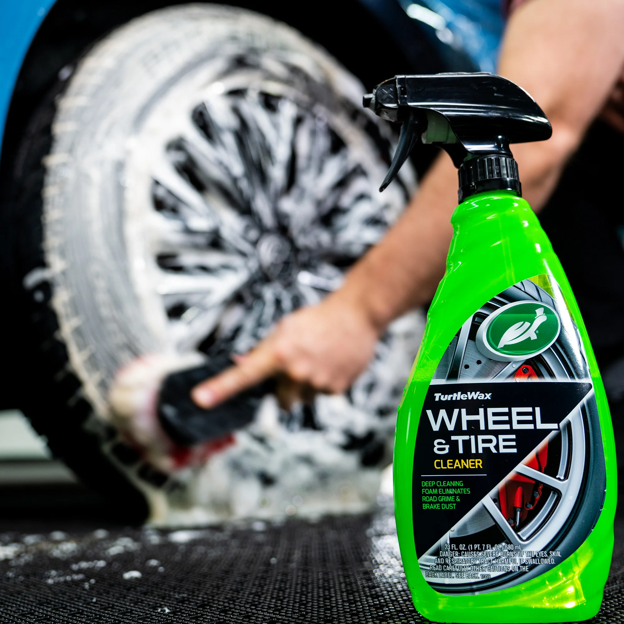 Wheel & Tire Cleaner, 23 fl oz - Image 3