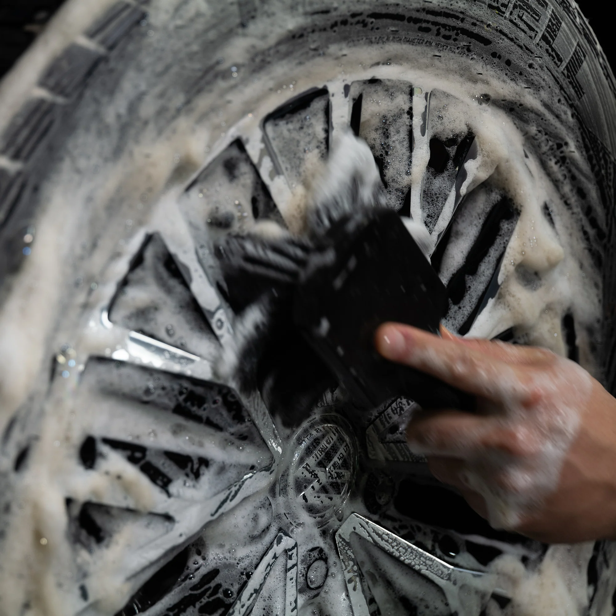 Wheel & Tire Cleaner, 23 fl oz - Image 4