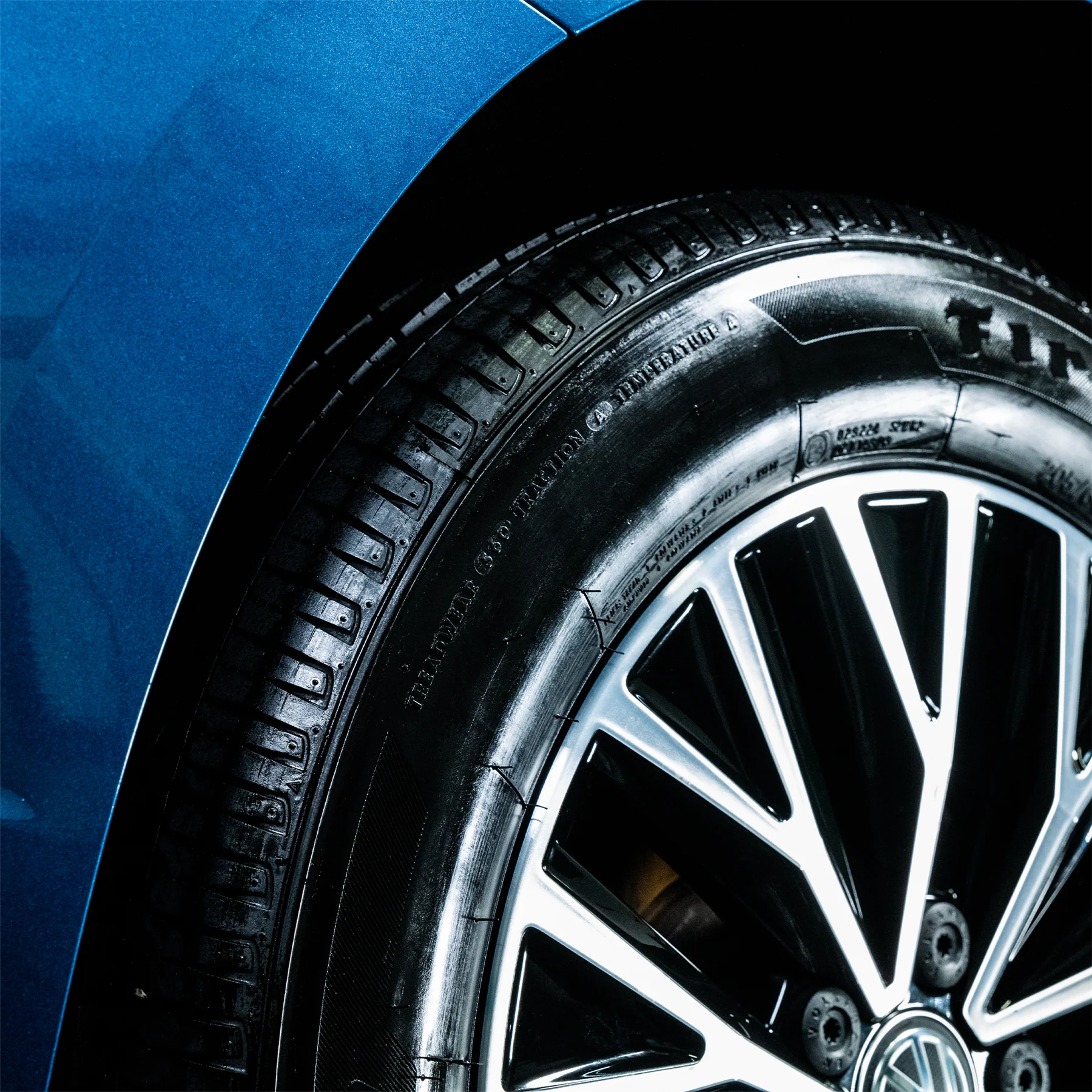 Wet'N Black® Tire Shine, 23 fl oz - Image 3